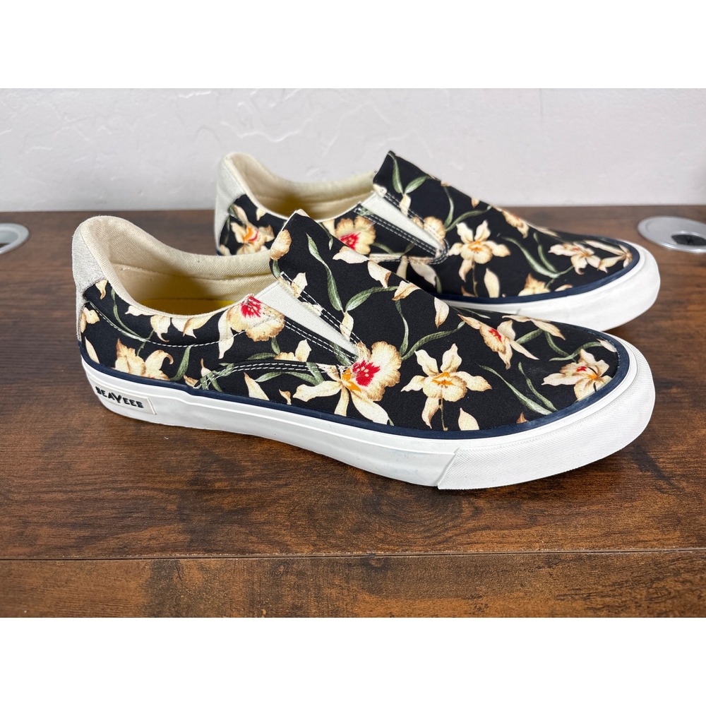 SeaVees Hawthorne Slip On Magnum Mens 10 Black Star Orchid Floral Hoffman Fabric